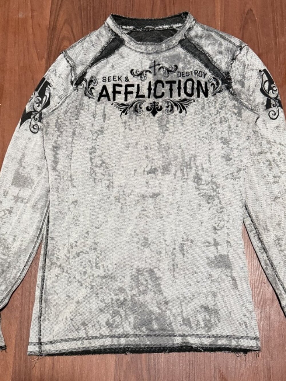 Affliction Mens L Gray Acid Wash Thermal Long Sleeve Shirt Seek & Destroy Y2K